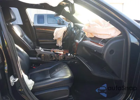 2014 Chrysler 300 z USA, uszkodzony, nr VIN 2C3CCAAG3EH252919